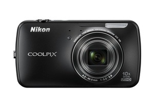 Nikon Coolpix S800c, CoolPix P7700, CoolPix S01