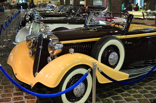 Horch 830BL "Glazer". Годы выпуска 1935-1940. Эта модель была выпущена всего в двух экземплярах
