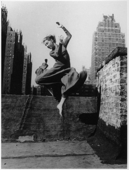 Ellen Auerbach, The dancer Renate Schottelius, New York, c 1947