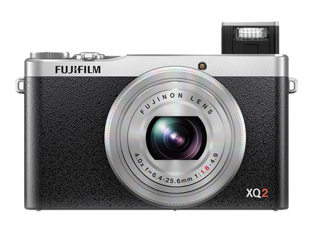 Компактная камера Fujifilm XQ2