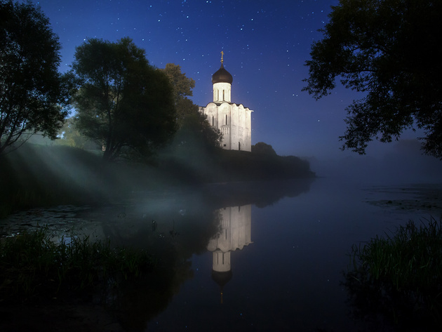 И ночь без штор... © Сергей Новожилов
