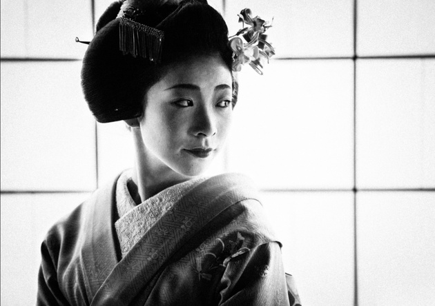 Черно-белая Япония  на снимках Тору Матсунага