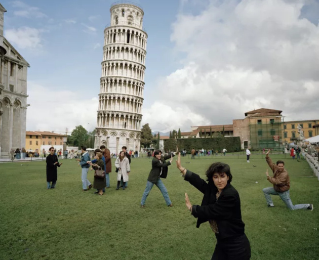 © Martin Parr / Magnum Photos / Rocket Gallery The Leaning Tower of Pisa, Italy, 1990. From 'Small World'.
