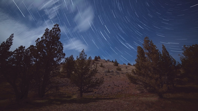 Звездные следы в небе Орегона – необычное таймлапс видео