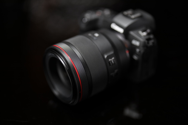 Функция декликинга в объективах Canon RF доступна в сервис-центрах