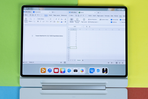 Приложение WPS Office помогает работать с документами, таблицами и презентациями. Планшет поддерживает многооконный режим, что очень удобно!