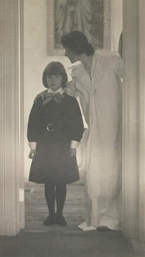 Blessed Art Thou among Women. Фото Гертруды Кэзибир, 1899 г. © Gertrude Käsebier 2000–2007 The Metropolitan Museum of Art