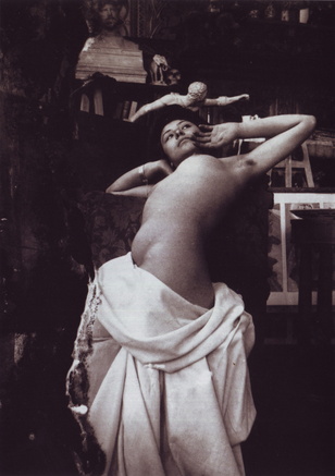 Без названия. Фото Альфонса Мухи, Париж, 1899 г. © Alfons Mucha 