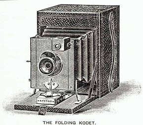 Одна из первых фотокамер, сконструированных Джорджем Итсманом
