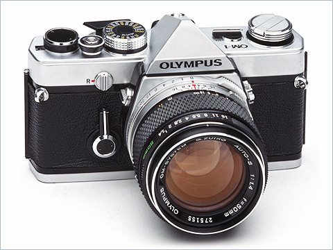 Легендарная зеркальная камера Olympus OM-1 была представлена в 1973 году.