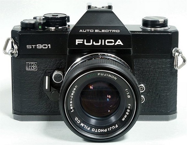 З5-мм зеркалка Fujica