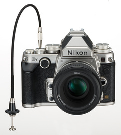 Nikon Df с механическим спусковым тросиком