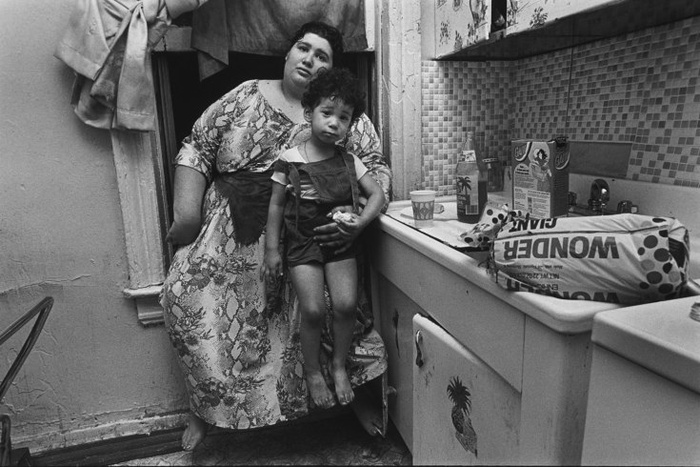 Mary Ellen Mark. На кухне. 1979