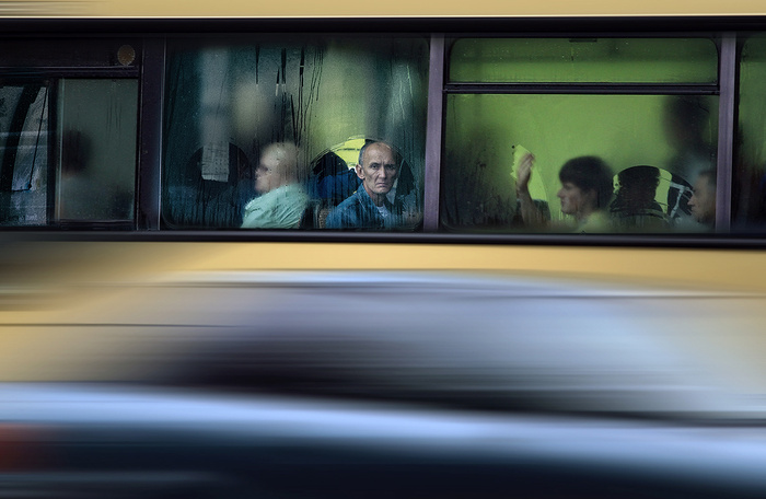 Наши люди в булочную на такси не ездят! © Александр Сысуев
