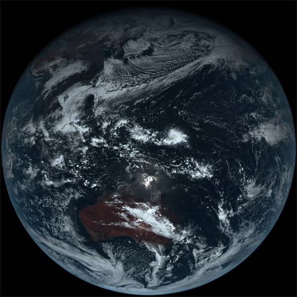 Фотография Земли в TrueColor и разрешении 121 Мп