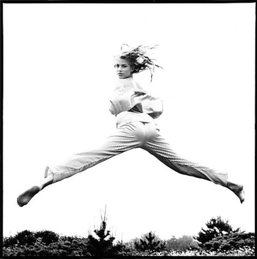 Arthur Elgort Elaine Erwin Jumping in Southampton, New York, 1989.