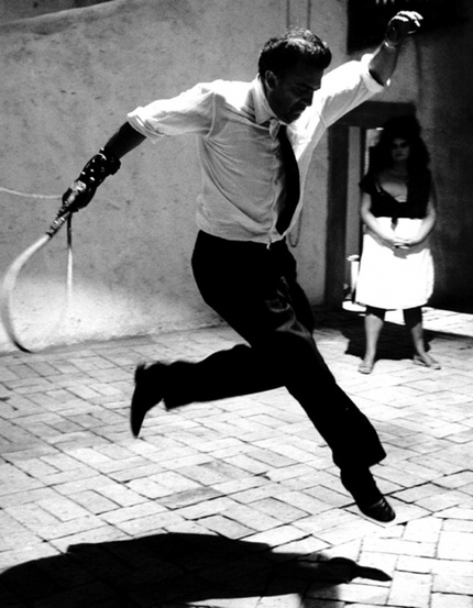 Tazio Secchiaroli Fellini jumping on the set of ’8 12, 1963