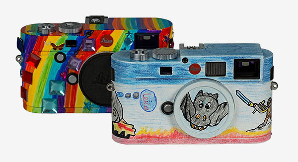 Две камеры Leica M оформлены по дизайну младших школьников