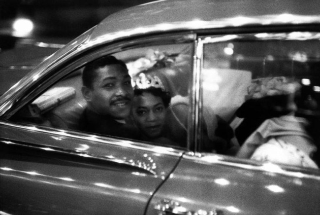 © René Burri Newlyweds On 42nd Street New-York 1959