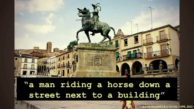 "Мужчина едет по улице на лошади рядом со зданием"
