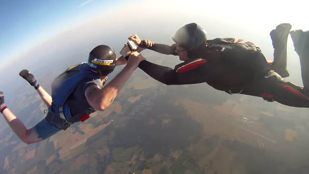 GoPro засняла собственное падение с высоты 3 км