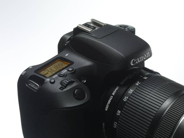 Canon EOS 760D обзавелся верхним монохромным дисплеем