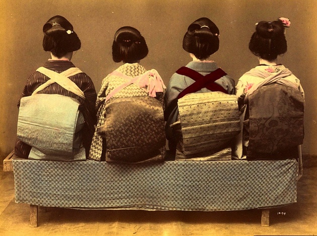 В Галерее Классической Фотографии покажут антикварные кимоно