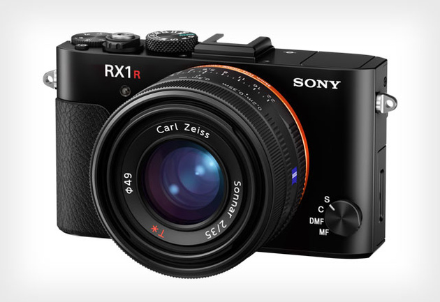 Sony RX1R II – полнокадровые 42 Мп и отключаемый НЧ-фильтр