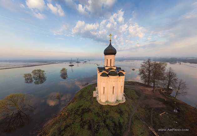 Церковь Покрова на Нерли, Боголюбово, Россия
