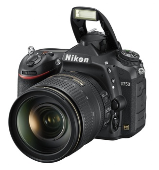 Встроенная фотовспышка на Nikon D750