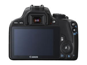 Canon EOS 100D — пример минимализма: практически все настройки вносятся при помощи сенсорного интерфейса.