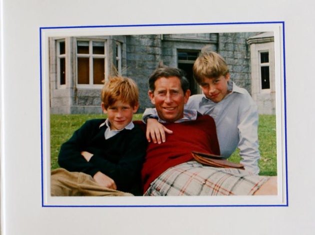 1993г. Принц Чарльз с детьми Гарри и Уильямом