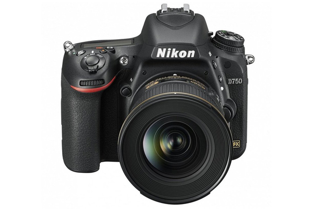 Nikon D750
