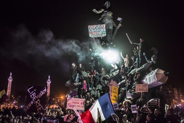 Номинация «Экстренные сообщения»: Корентен Фолен (Франция). Демонстрация против терроризма в Париже. 11 января 2015 года.
