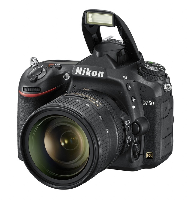 Nikon D750. Его встроенная вспышка способна управлять целой мобильной фотостудией! 