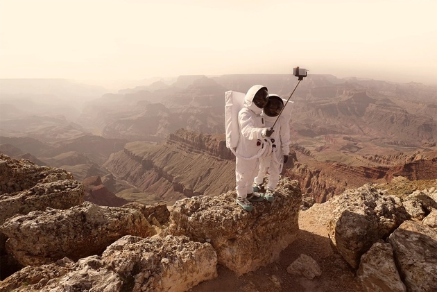 Жюльен Муве, «Привет с Марса». Категория: «Концептуальная фотография»