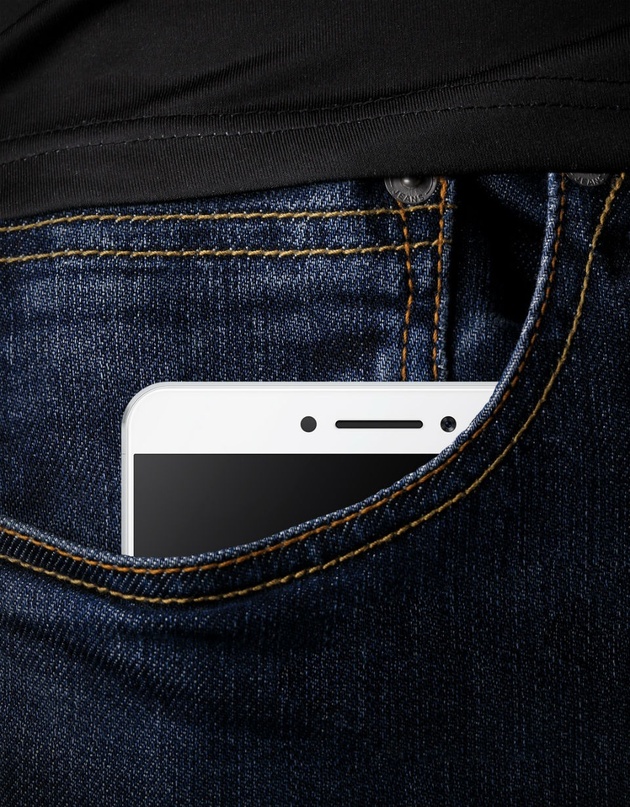 Xiaomi Mi Max - фаблет, который поместится в карман