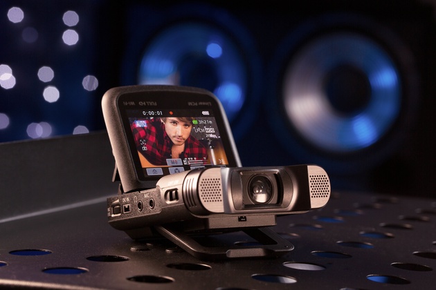 Обзор видеокамеры Canon LEGRIA mini X