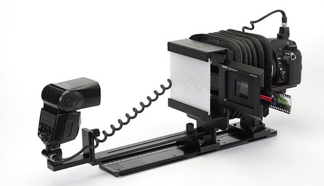 Pentax Film Duplicator первой модели, готовый к оцифровке пленки