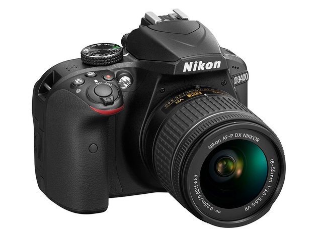 Любительская зеркальная камера Nikon D3400 