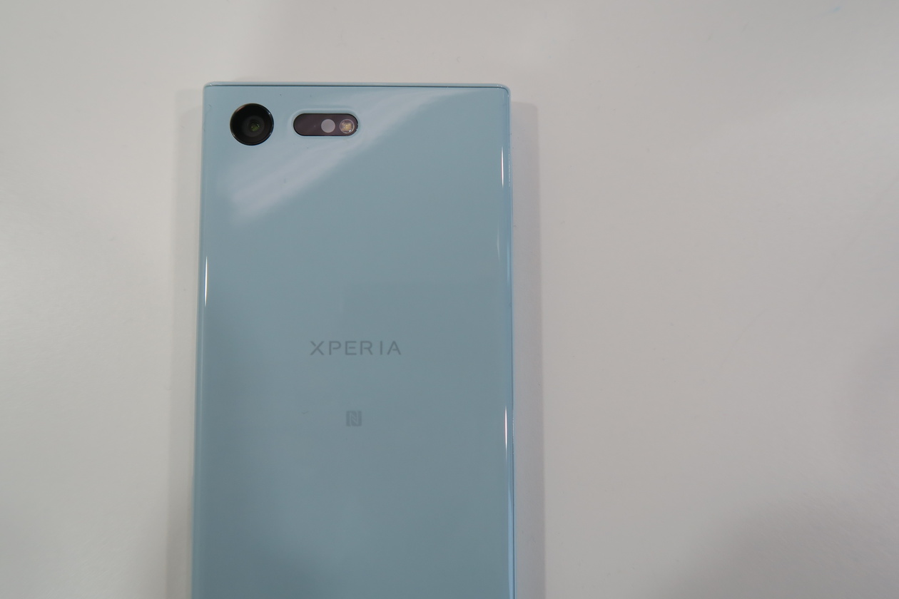 Смартфоны Sony Xperia XZ и Sony X Compact: Металл, керамика и обновленные  камеры / Мобильные устройства / Новости фототехники