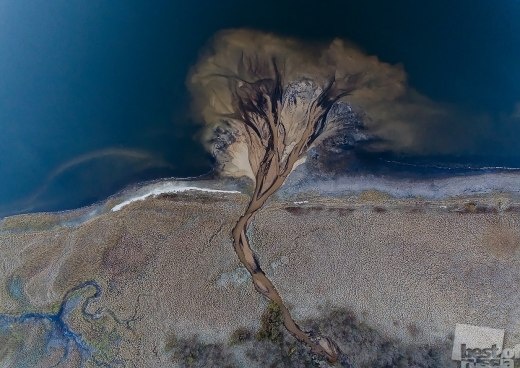  ©  Александр Хитров «Река жизни»
Река, впадающая в озеро Благодатное, Сихотэ-Алинский государственный биосферный заповедник