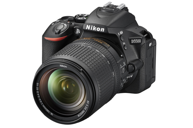 Nikon D5500 с объективом Nikon AF-S 18-140mm f/3.5-5.6G ED VR DX Nikkor