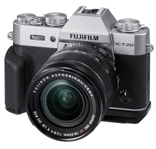 Fujifilm X-T20 с дополнительной ручкой, улучшающей хват и имеющей встроенную штативную площадку стандарта Arca-Swiss 