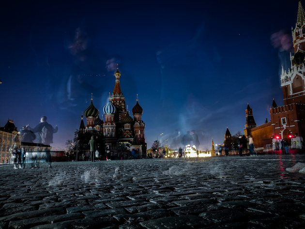 Фото дня: Час Земли в Москве