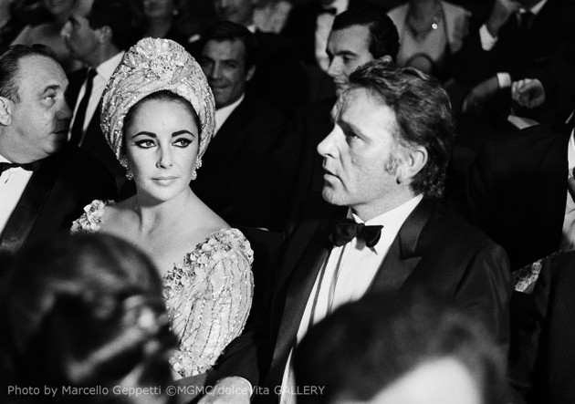 Elizabeth Taylor and Richard Burton at Teatro Sistina. Rome, October 1966