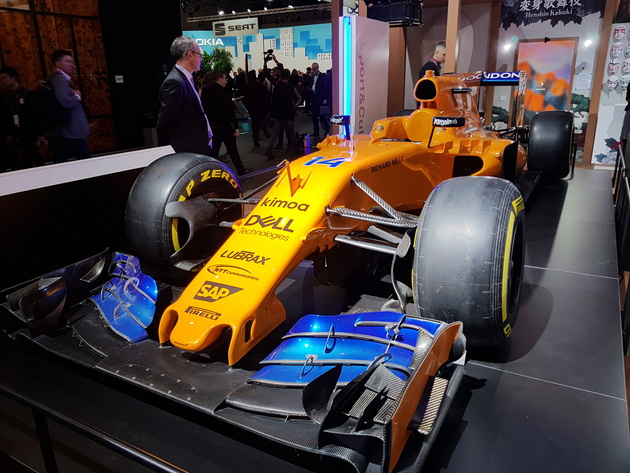 Прошлогодний болид Formula-1 команды McLaren Honda. Стоит заметить, что раскраска абсолютно новая