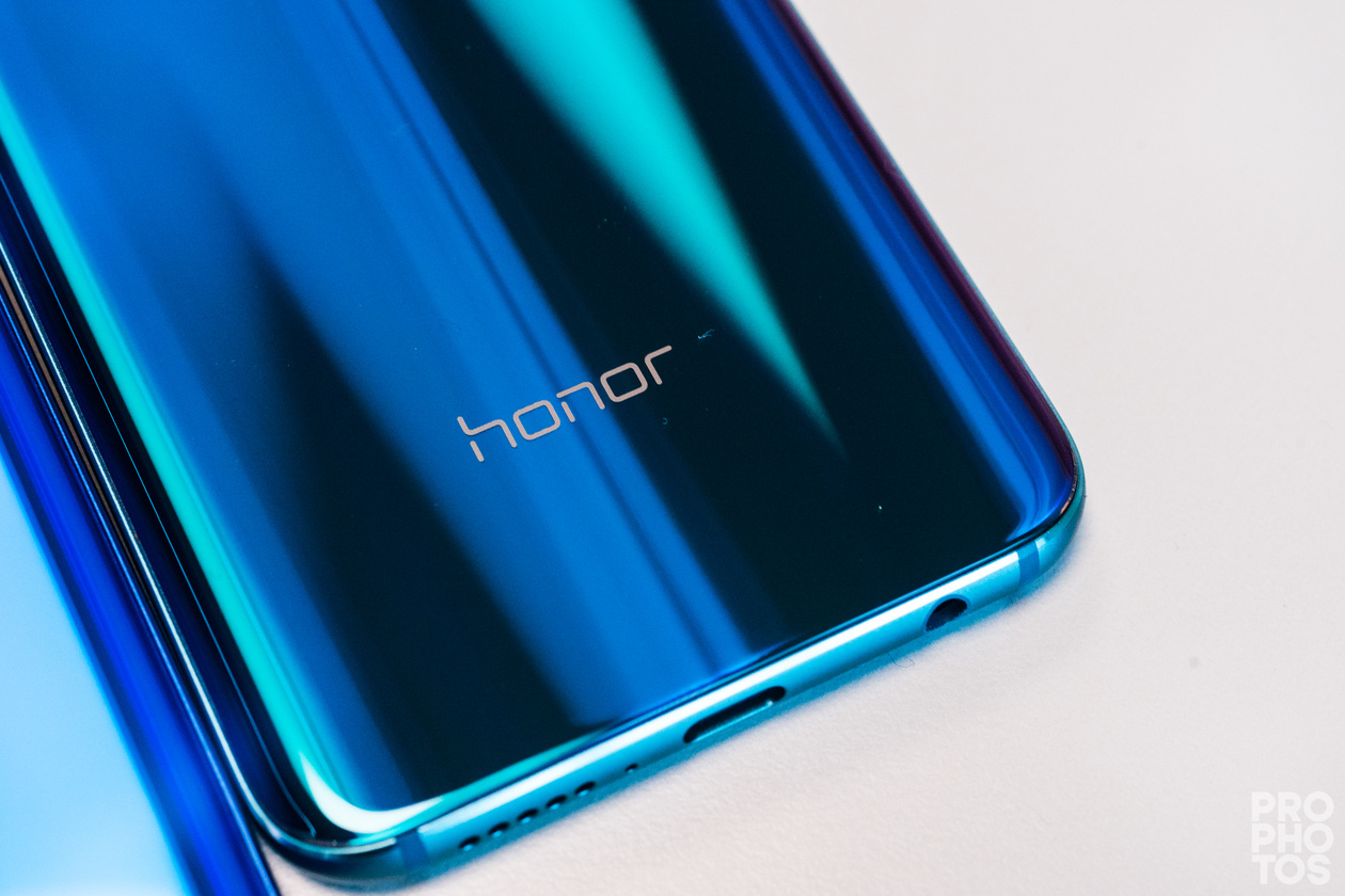 Honor 10 официально представлен в Европе: известны российские цены и дата  старта продаж / Мобильные устройства / Новости фототехники