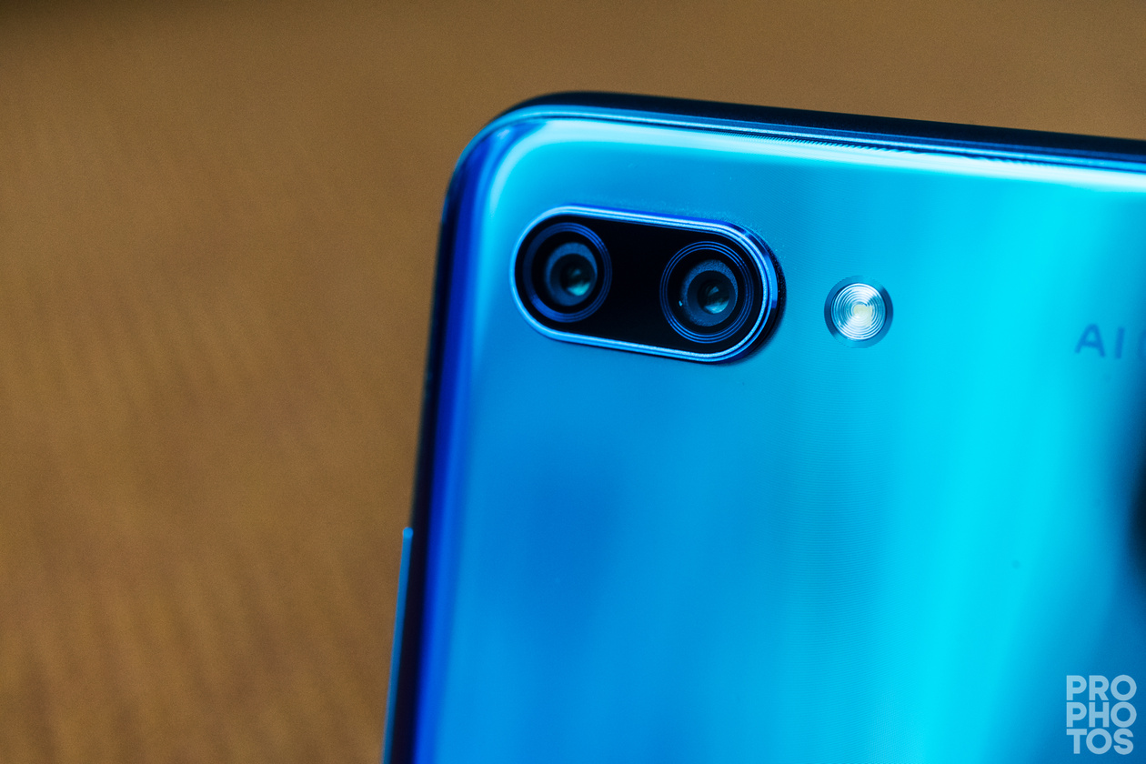 Honor 10 официально представлен в Европе: известны российские цены и дата  старта продаж / Мобильные устройства / Новости фототехники