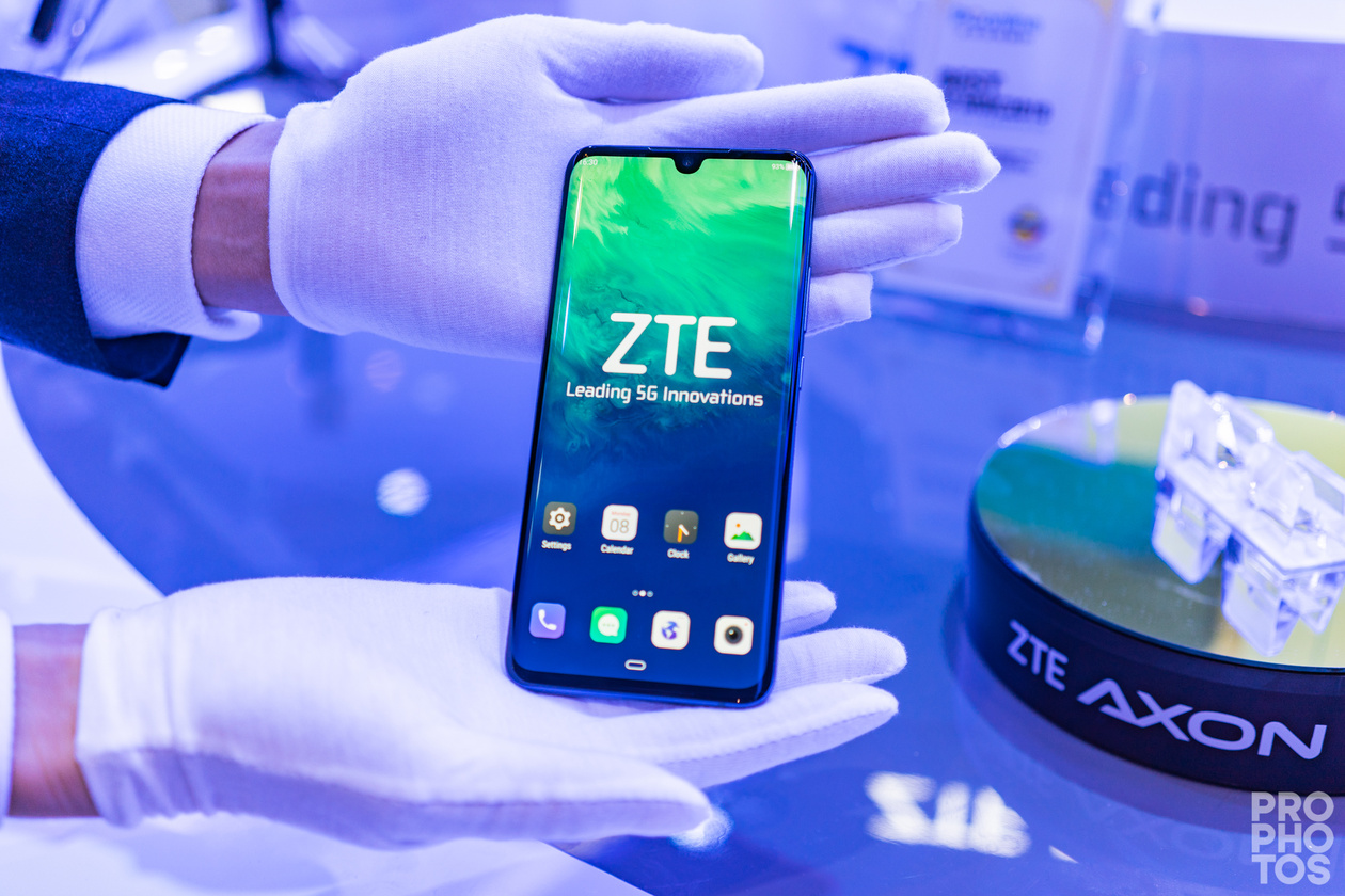 ZTE Axon 10 Pro 5G: Красивый, мощный и быстрый / Мобильные устройства /  Новости фототехники